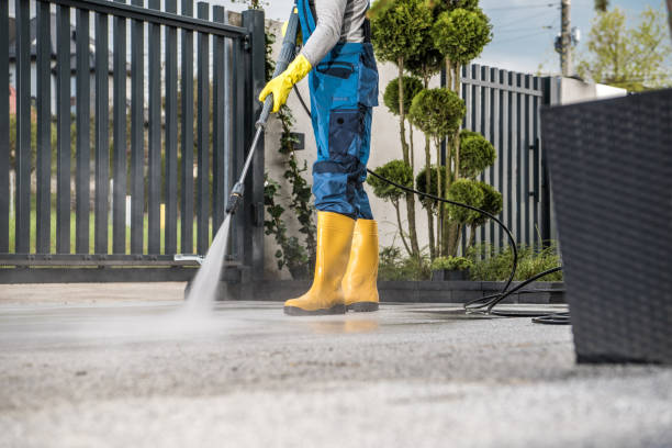 Why Choose Our Certified Pressure Washing Experts for Your Project Needs in Eureka, CA?